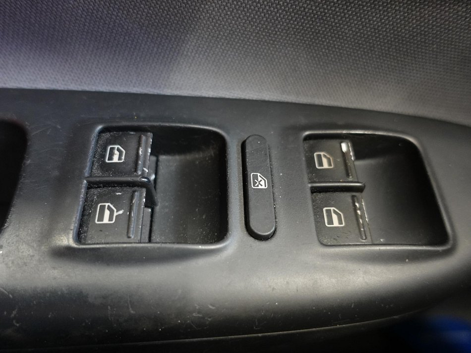 Škoda Octavia II 1.6MPI 