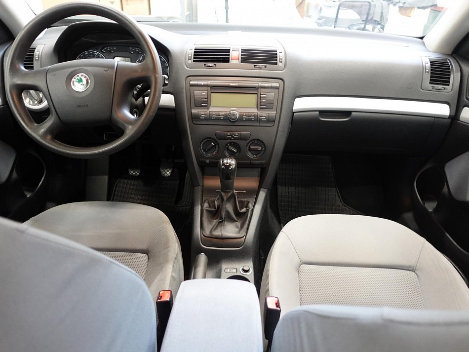 Škoda Octavia II 1.6MPI 