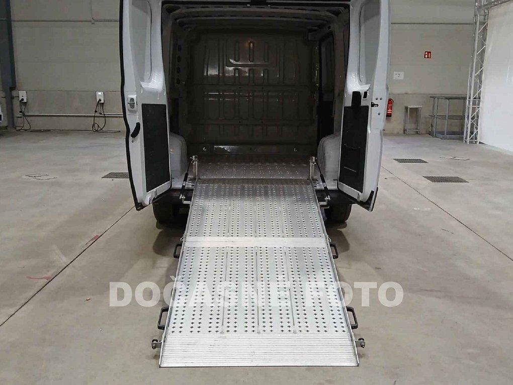 Fiat Ducato 2.3MJT  L1H1 RAMPA