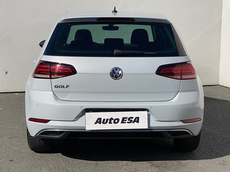 Volkswagen Golf 1.0TSi Join