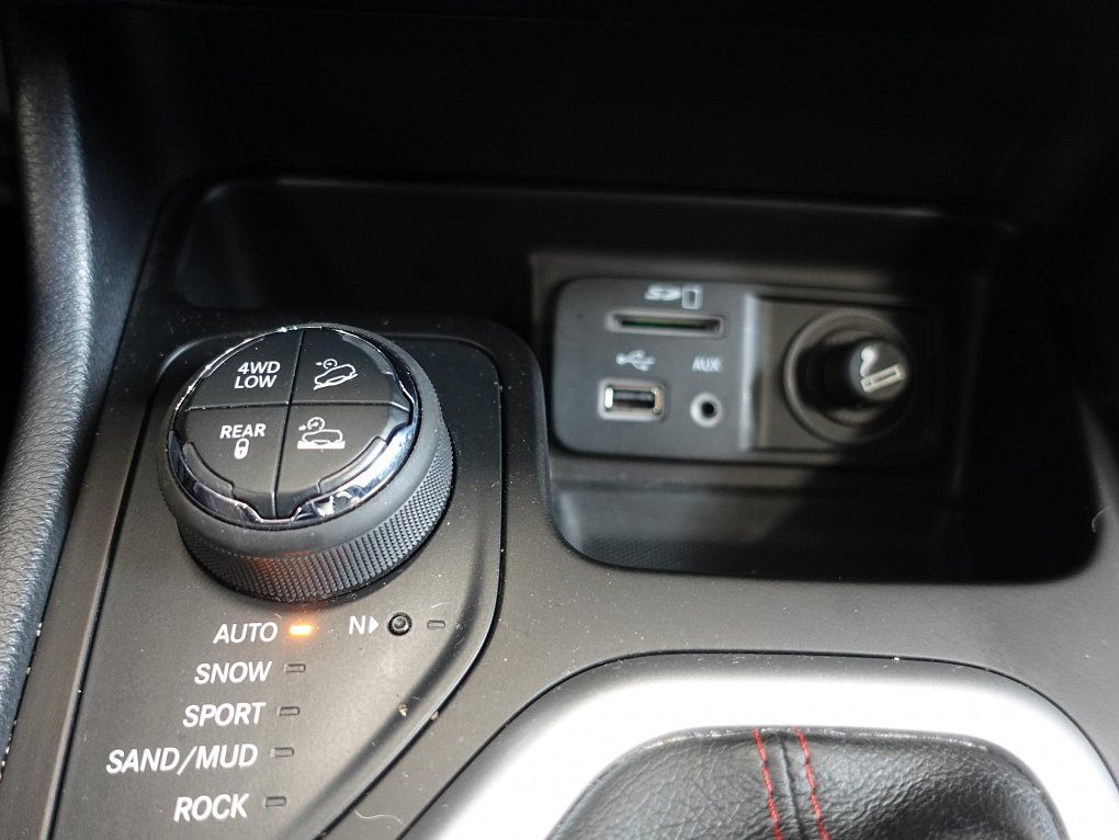 Jeep Cherokee 3.2 V6  4WD