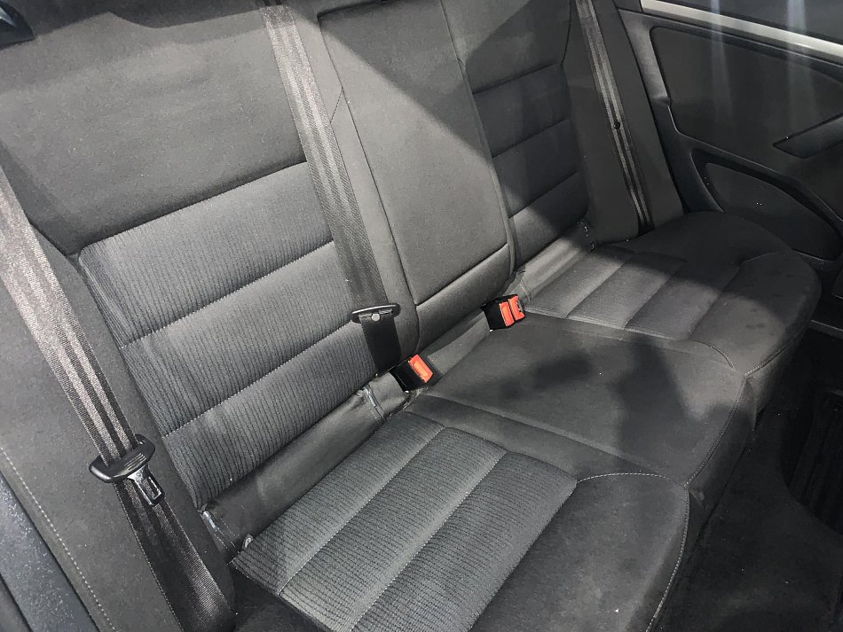 Škoda Octavia II 1.6 FSi Elegance