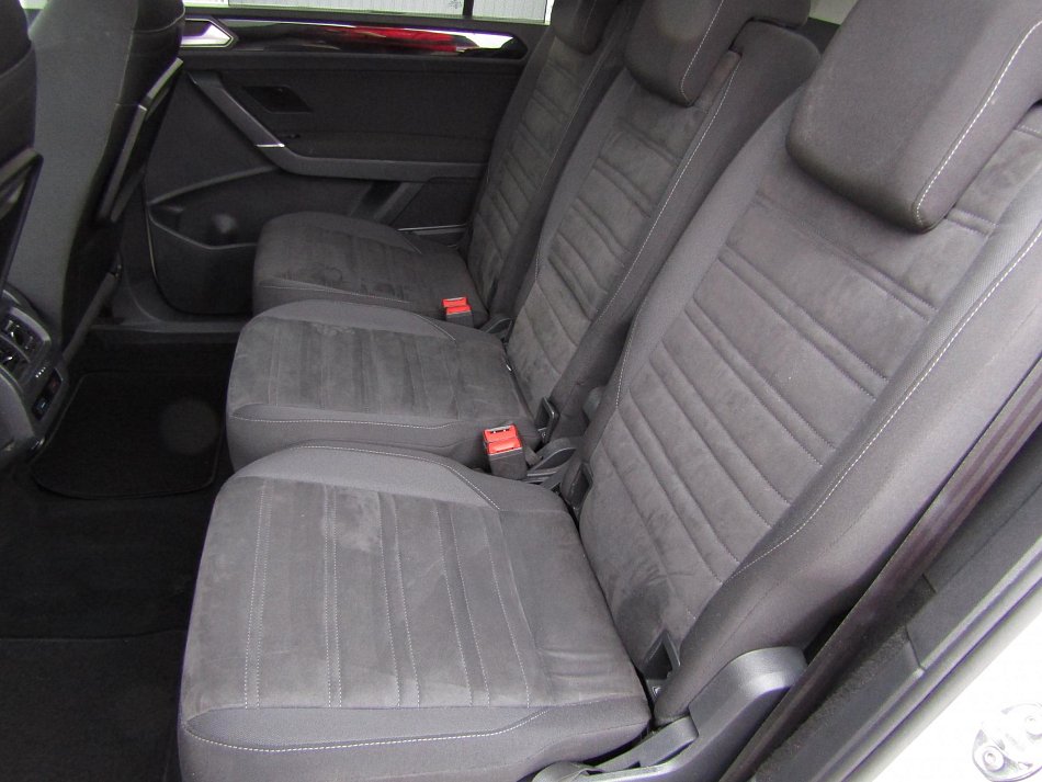 Volkswagen Touran 2.0 TDi 