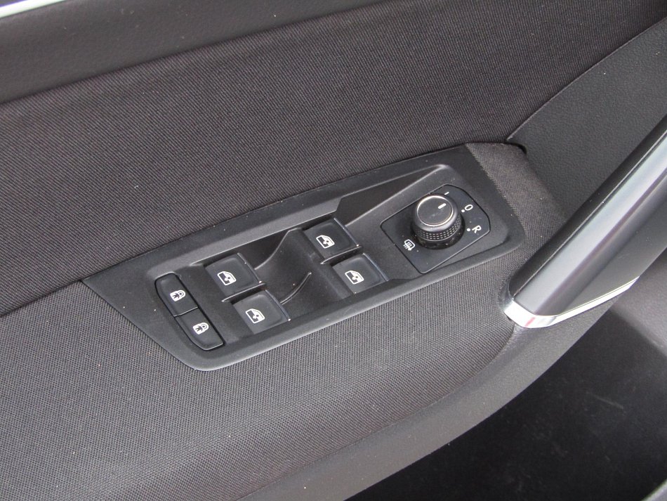 Volkswagen Touran 2.0 TDi 