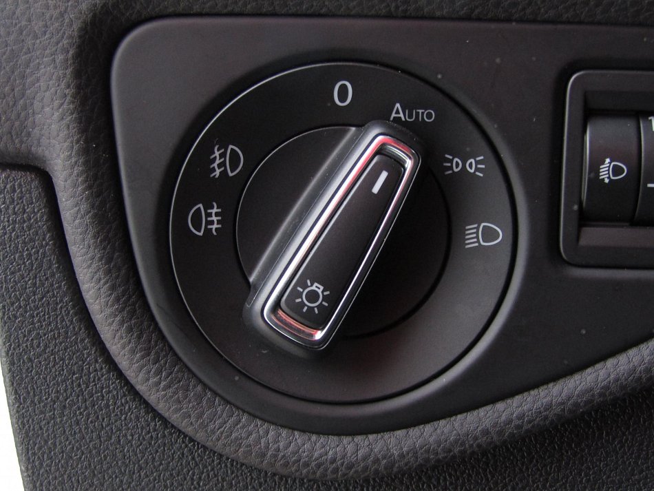 Volkswagen Touran 2.0 TDi 