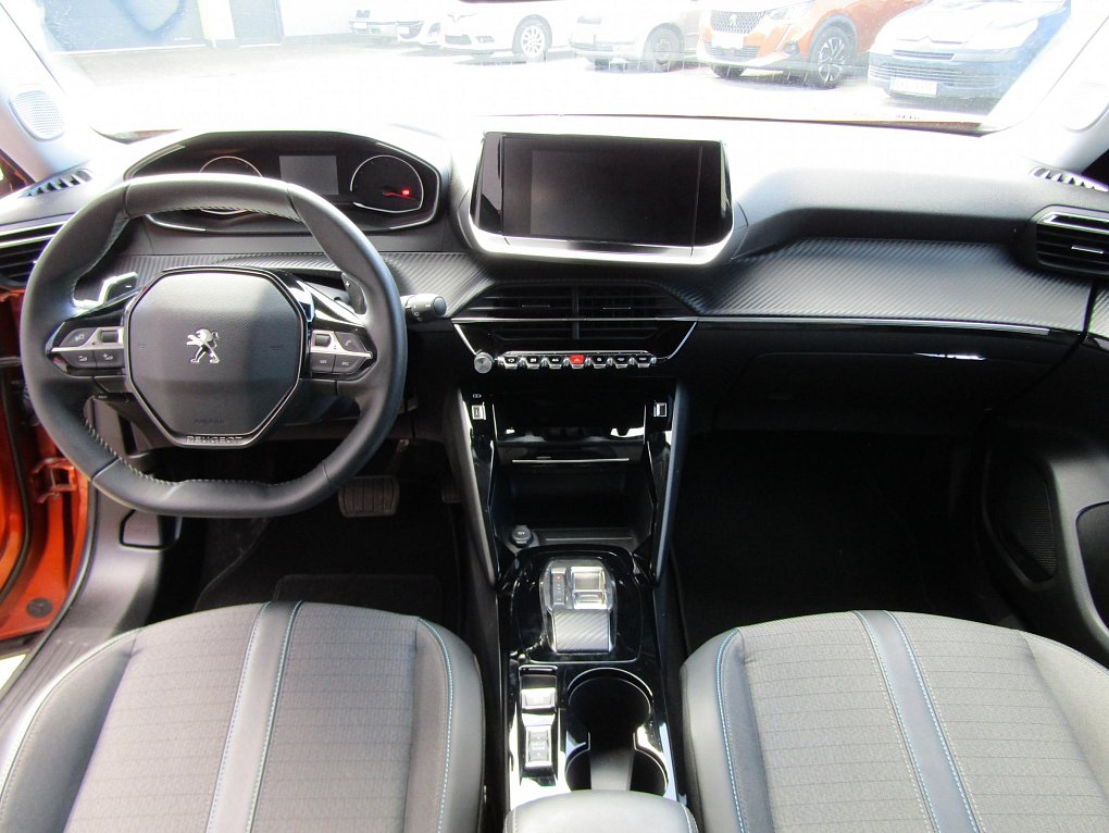 Peugeot 2008 1.2PT Allure