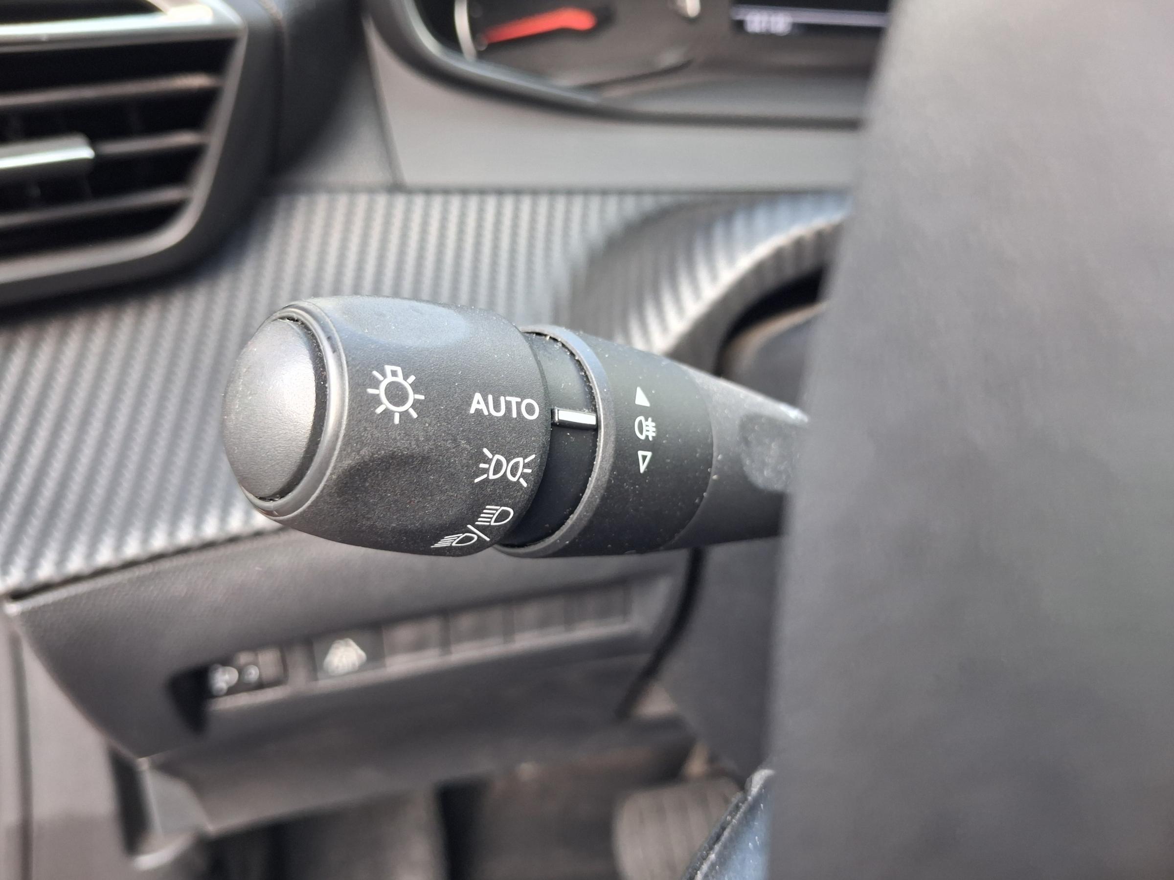 Peugeot 2008, 2022 - pohled č. 13