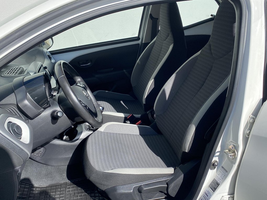 Toyota Aygo 1.0 VVT-i X-play
