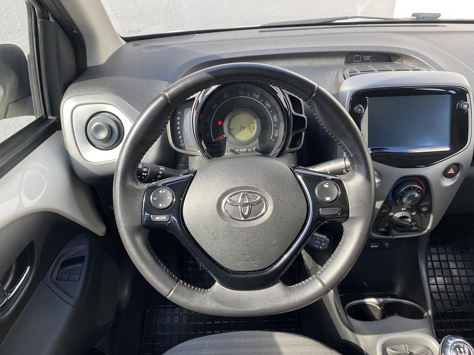 Toyota Aygo 1.0 VVT-i X-play