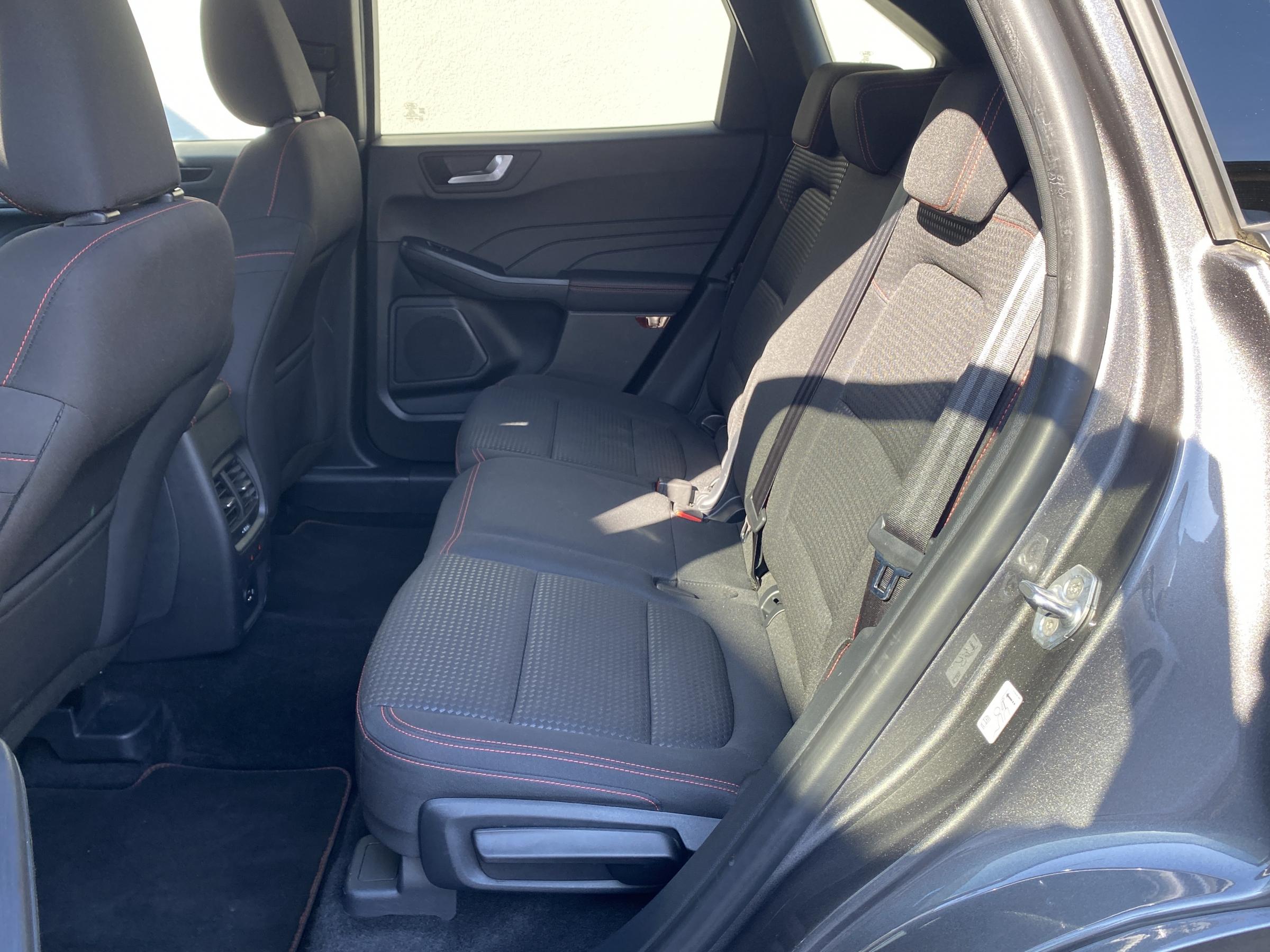 Ford Kuga, 2021 - pohled č. 10