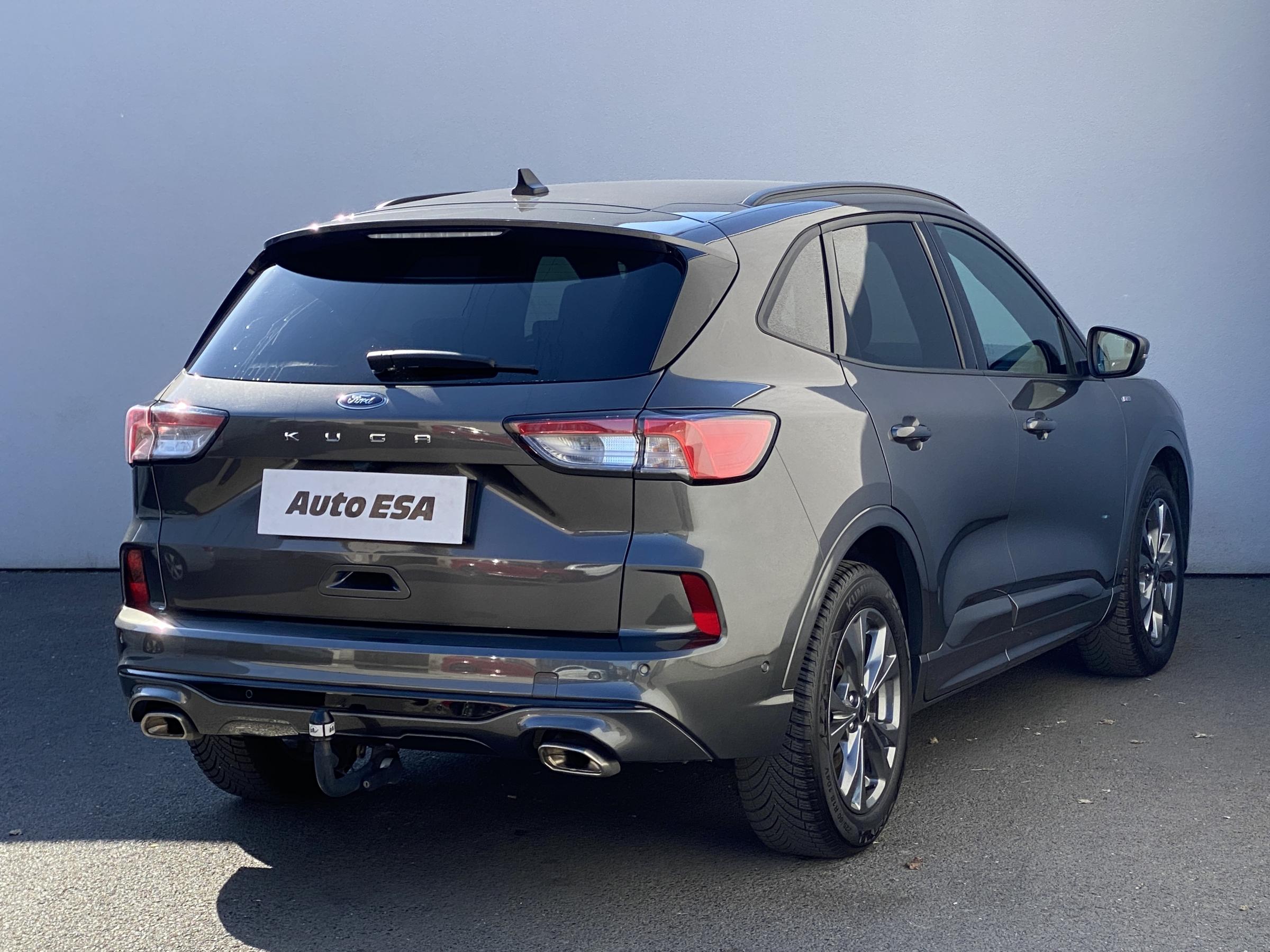 Ford Kuga, 2021 - pohled č. 4