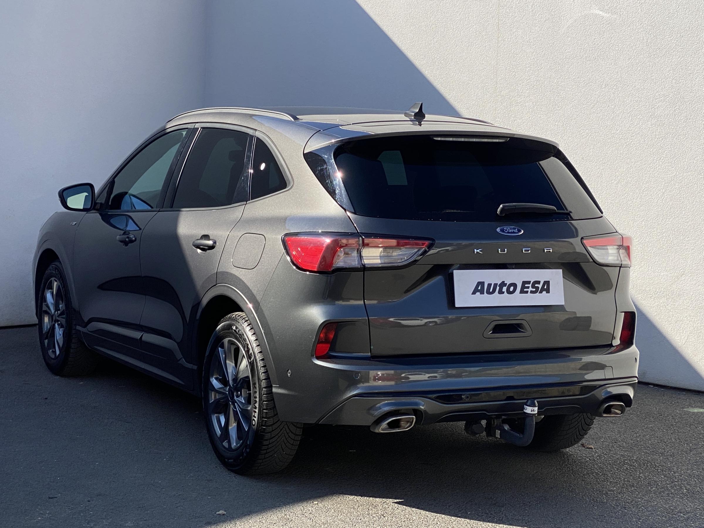 Ford Kuga, 2021 - pohled č. 6