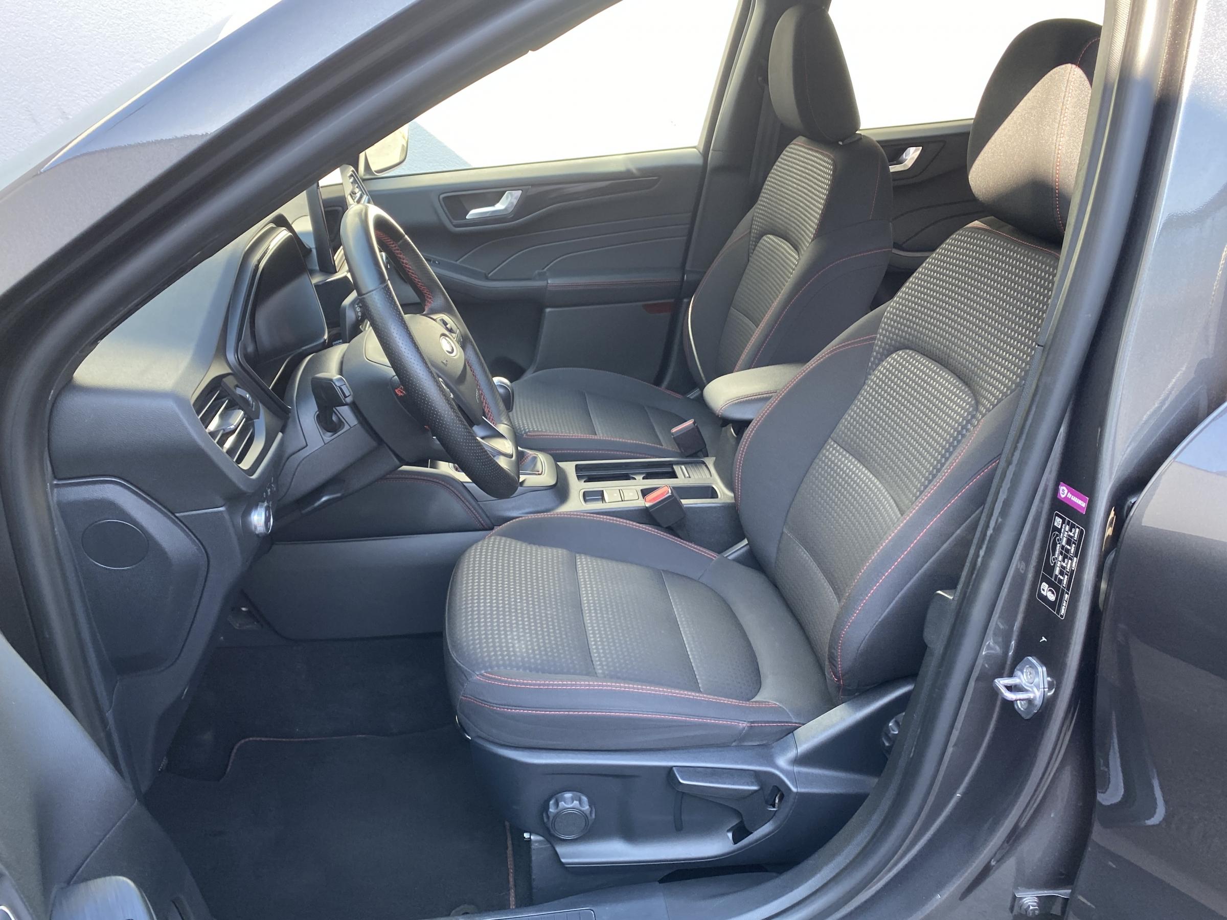 Ford Kuga, 2021 - pohled č. 9