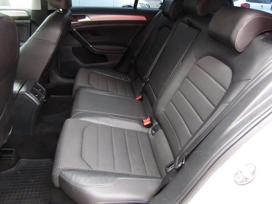 Volkswagen Golf 1.4TSI 