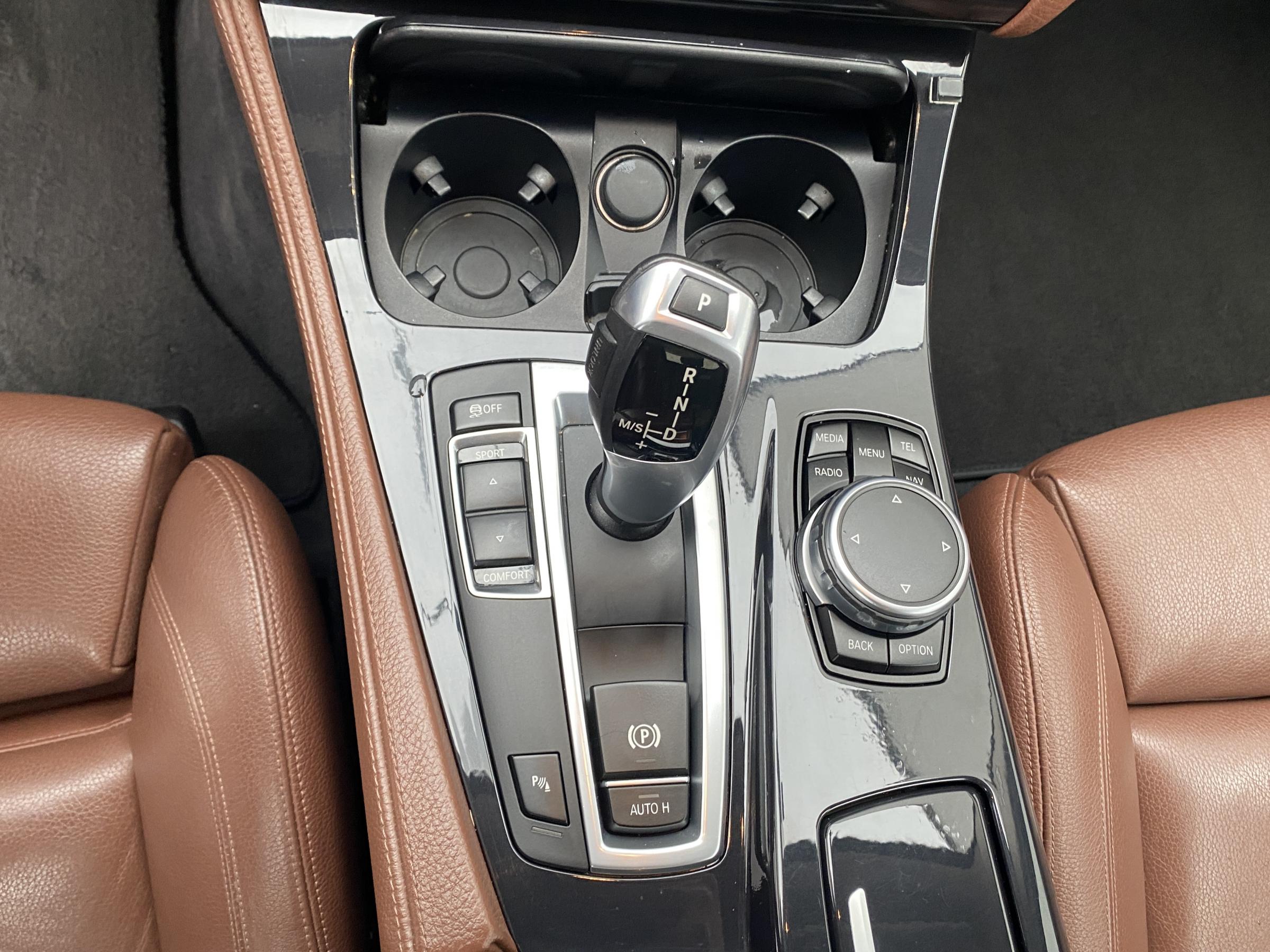 BMW Řada 5, 2016 - pohled č. 19