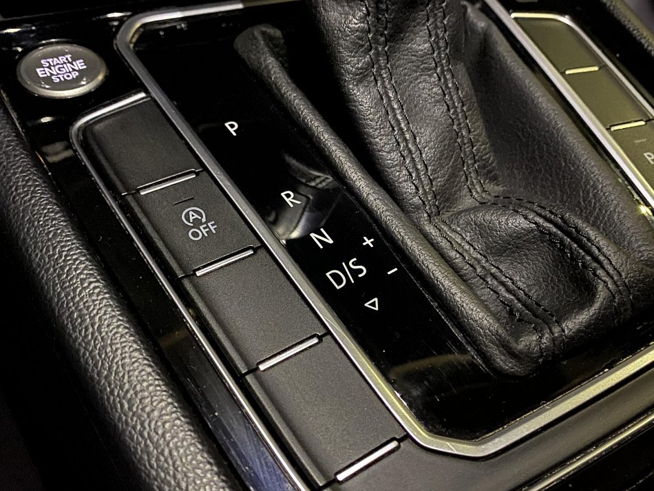 Volkswagen Passat 2.0TDi Elegance