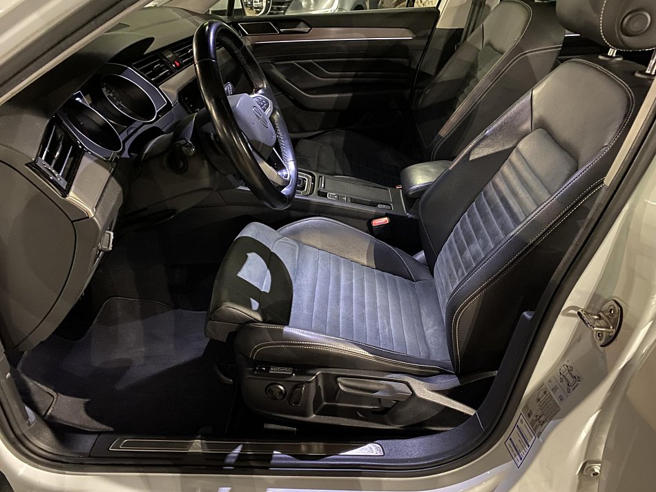 Volkswagen Passat 2.0TDi Elegance