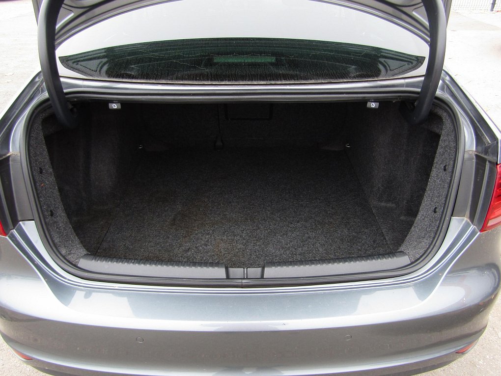 Volkswagen Jetta 1.6 TDi Match