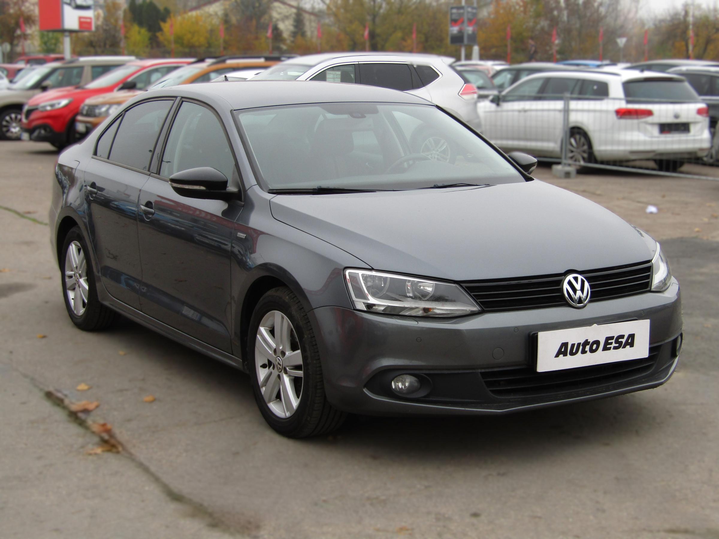 Volkswagen Jetta, 2013