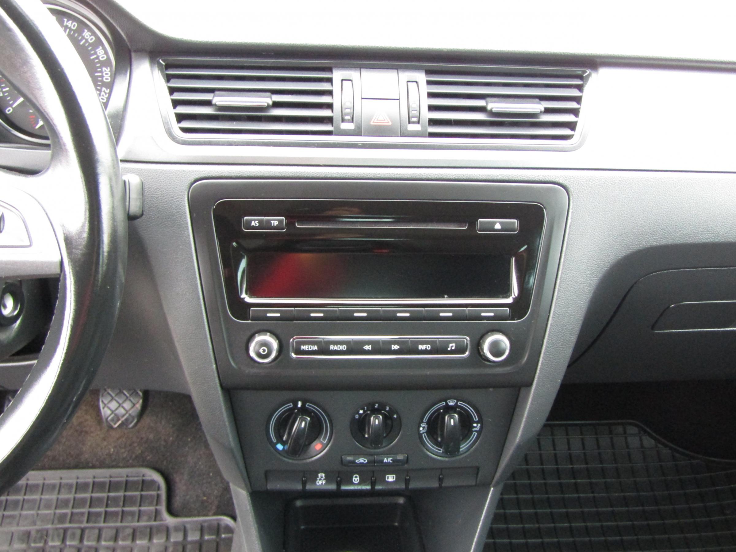 Škoda Rapid, 2014 - pohled č. 14