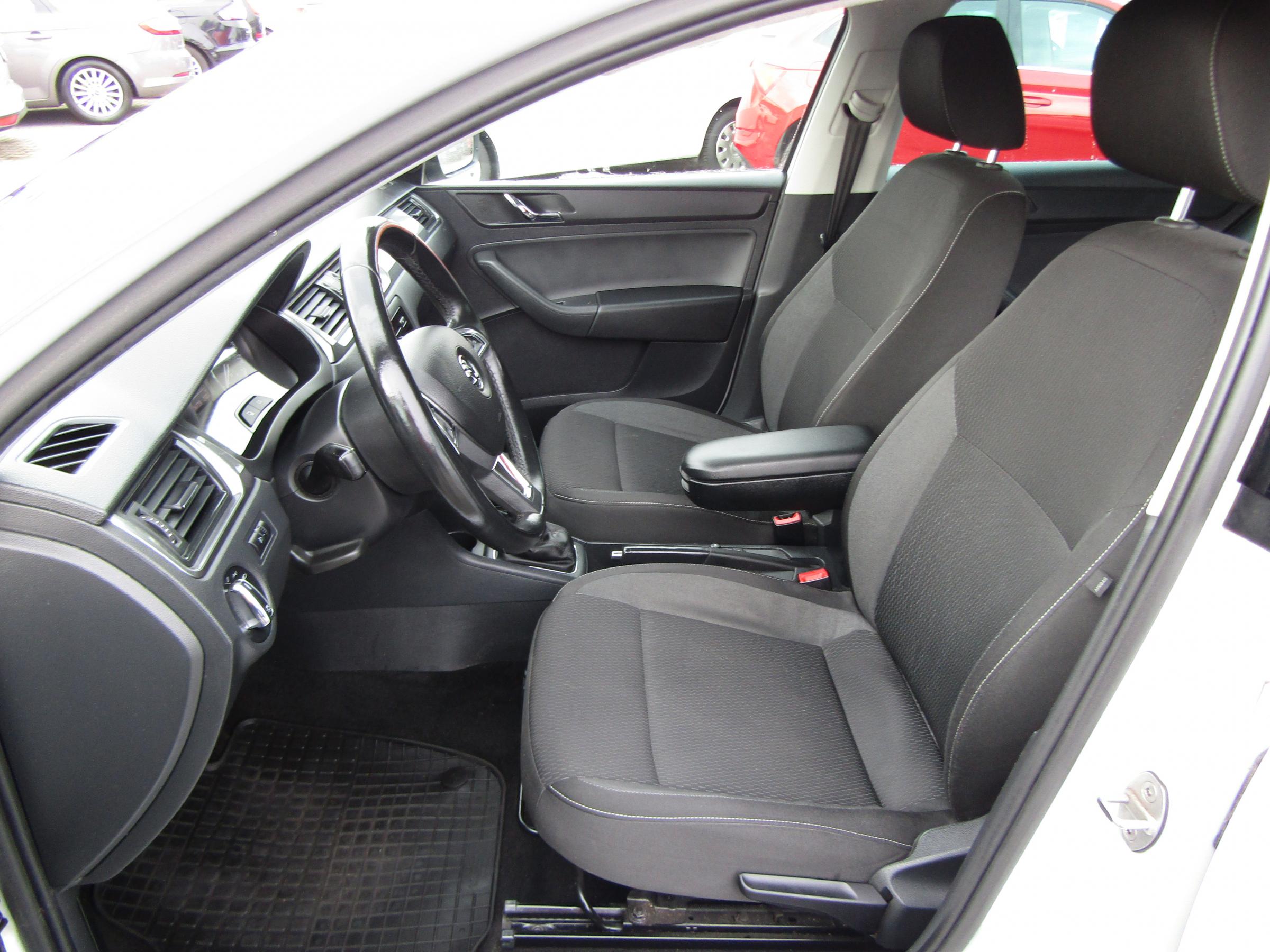 Škoda Rapid, 2014 - pohled č. 9