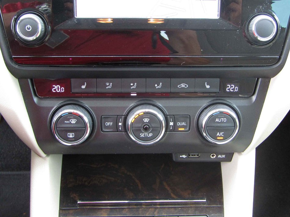 Škoda Octavia III 2.0 TDi Elegance