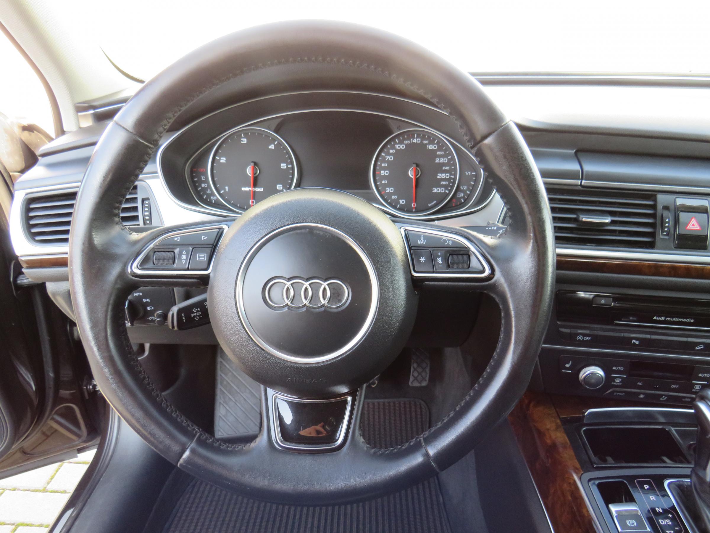 Audi A6 Allroad, 2014 - pohled č. 14