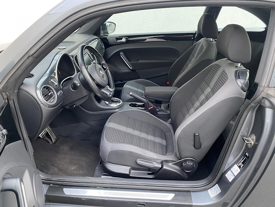 Volkswagen Beetle 2.0 TSi Sport