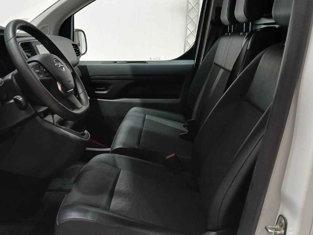 Opel Vivaro 2.0CDTi Edition L3 DÍLNA