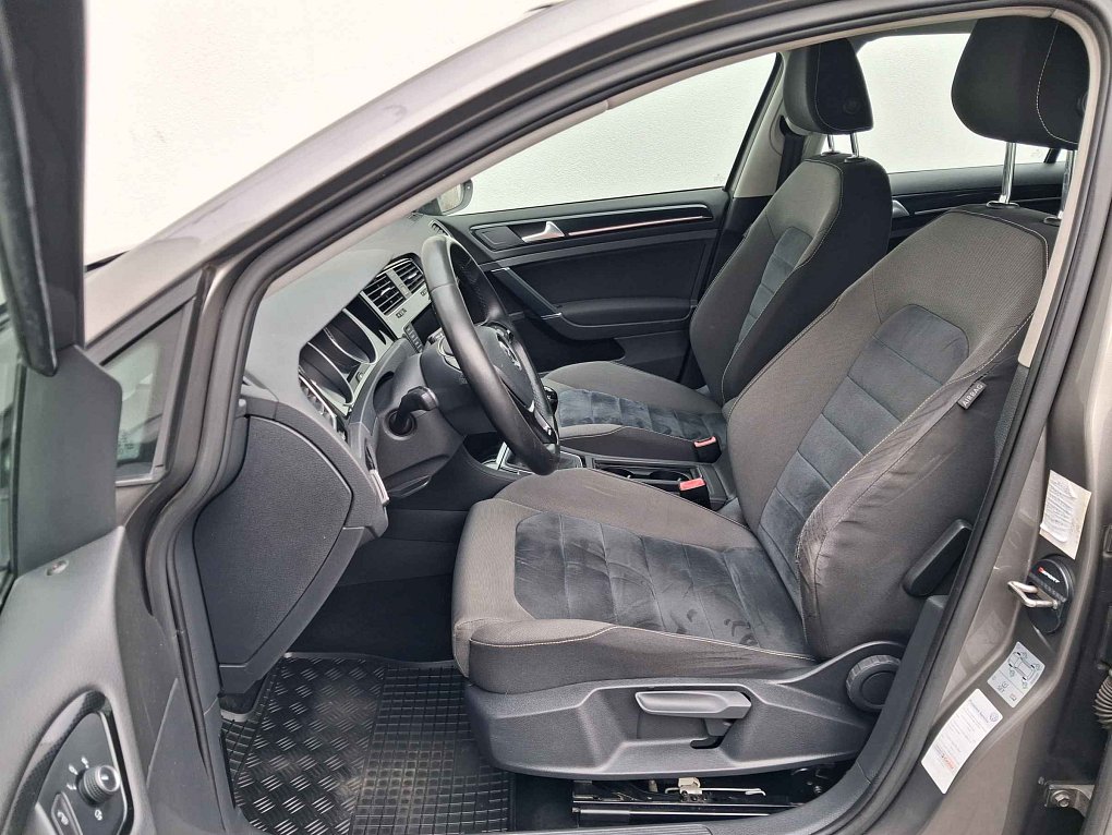 Volkswagen Golf 2.0TDi Highline