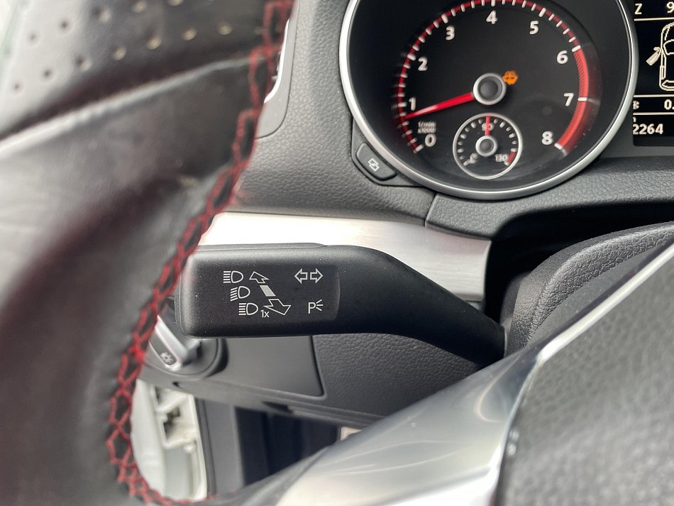 Volkswagen Golf 2.0 TSi GTi Adidas