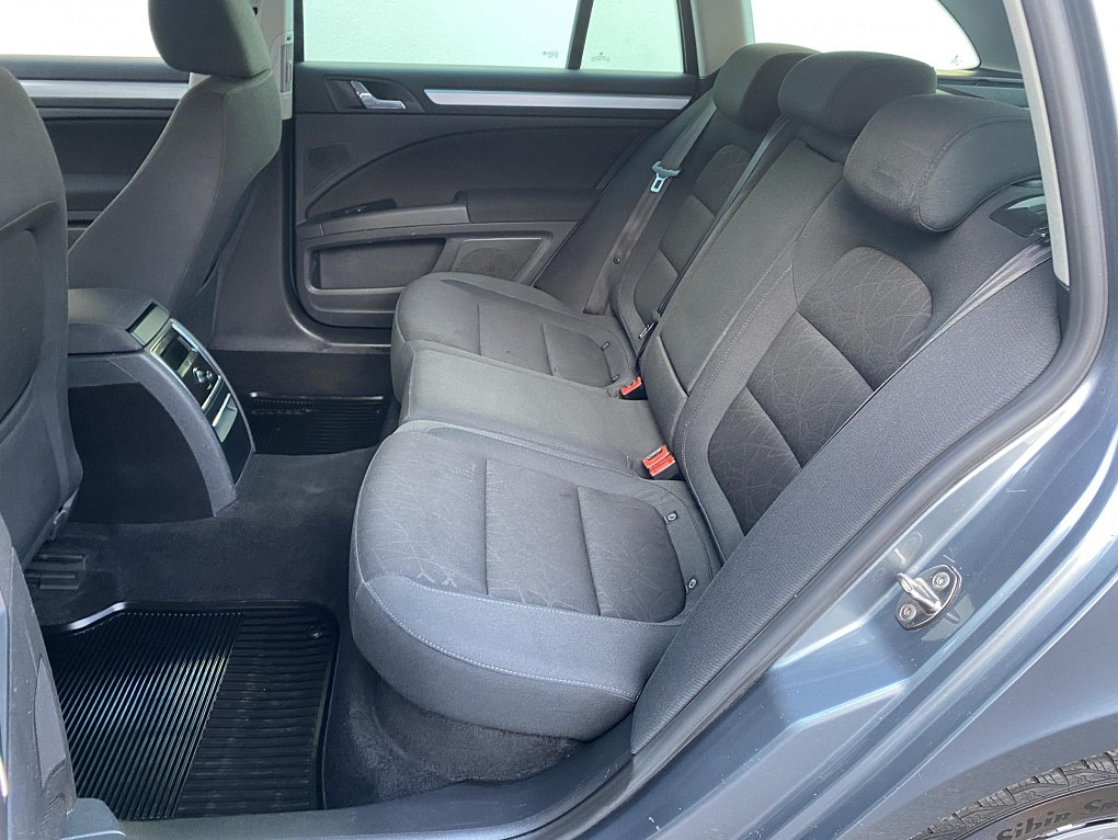 Škoda Superb II 2.0 TDi Family