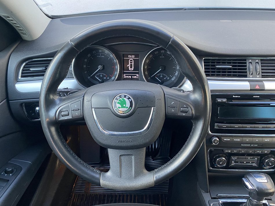 Škoda Superb II 2.0 TDi Ambition