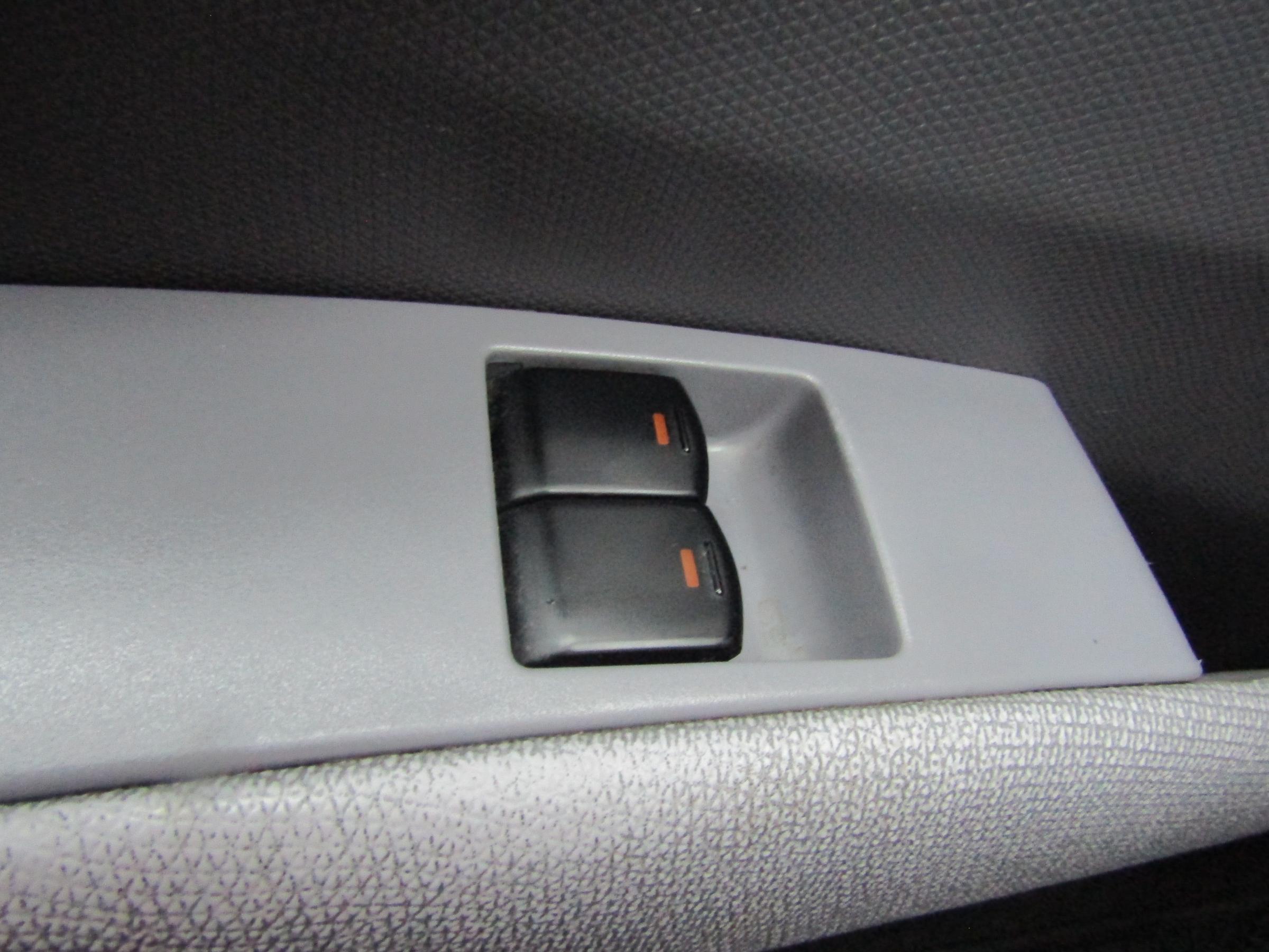 Nissan Micra, 2003 - pohled č. 13