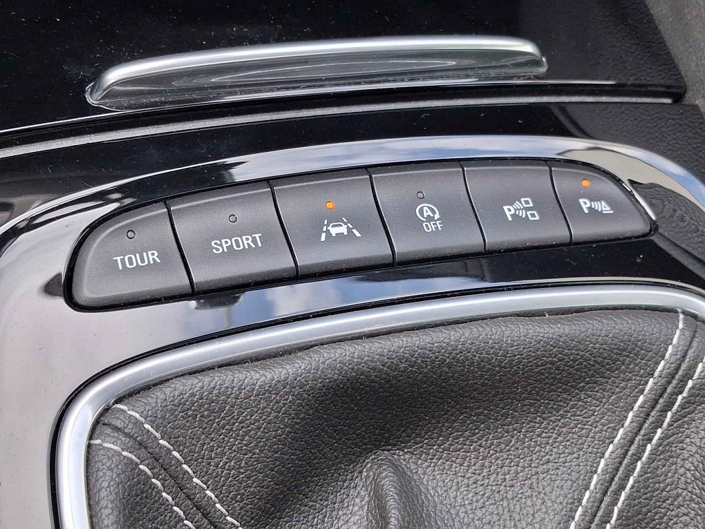 Opel Insignia 2.0 CDTi OPC line
