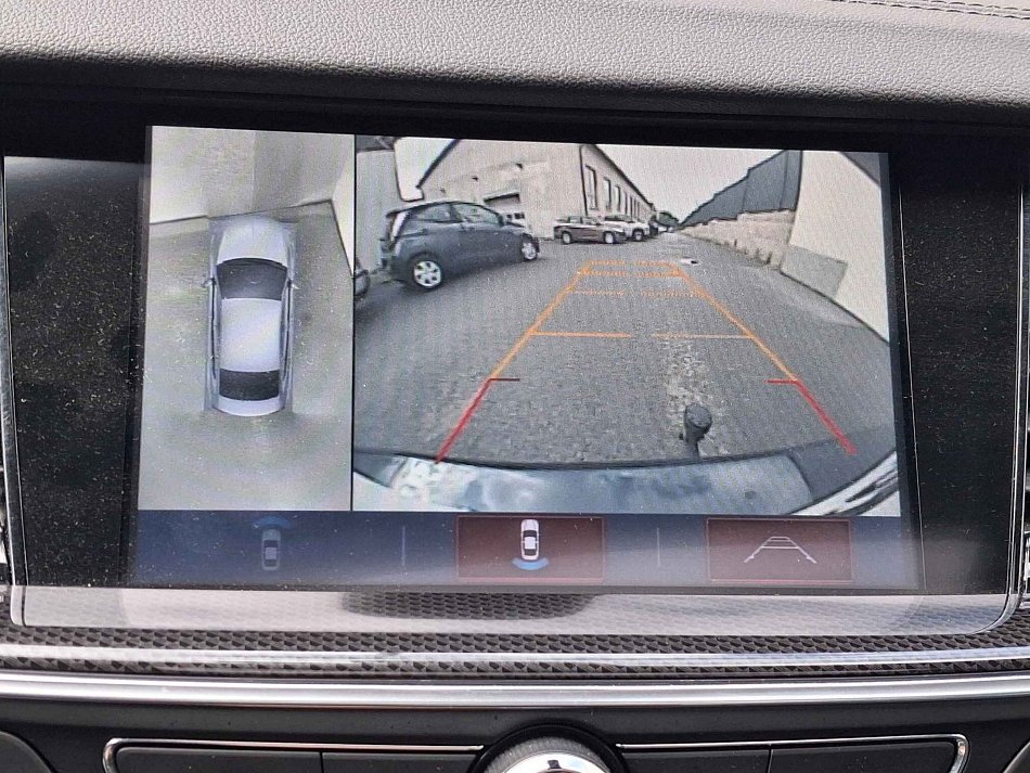 Opel Insignia 2.0 CDTi OPC line