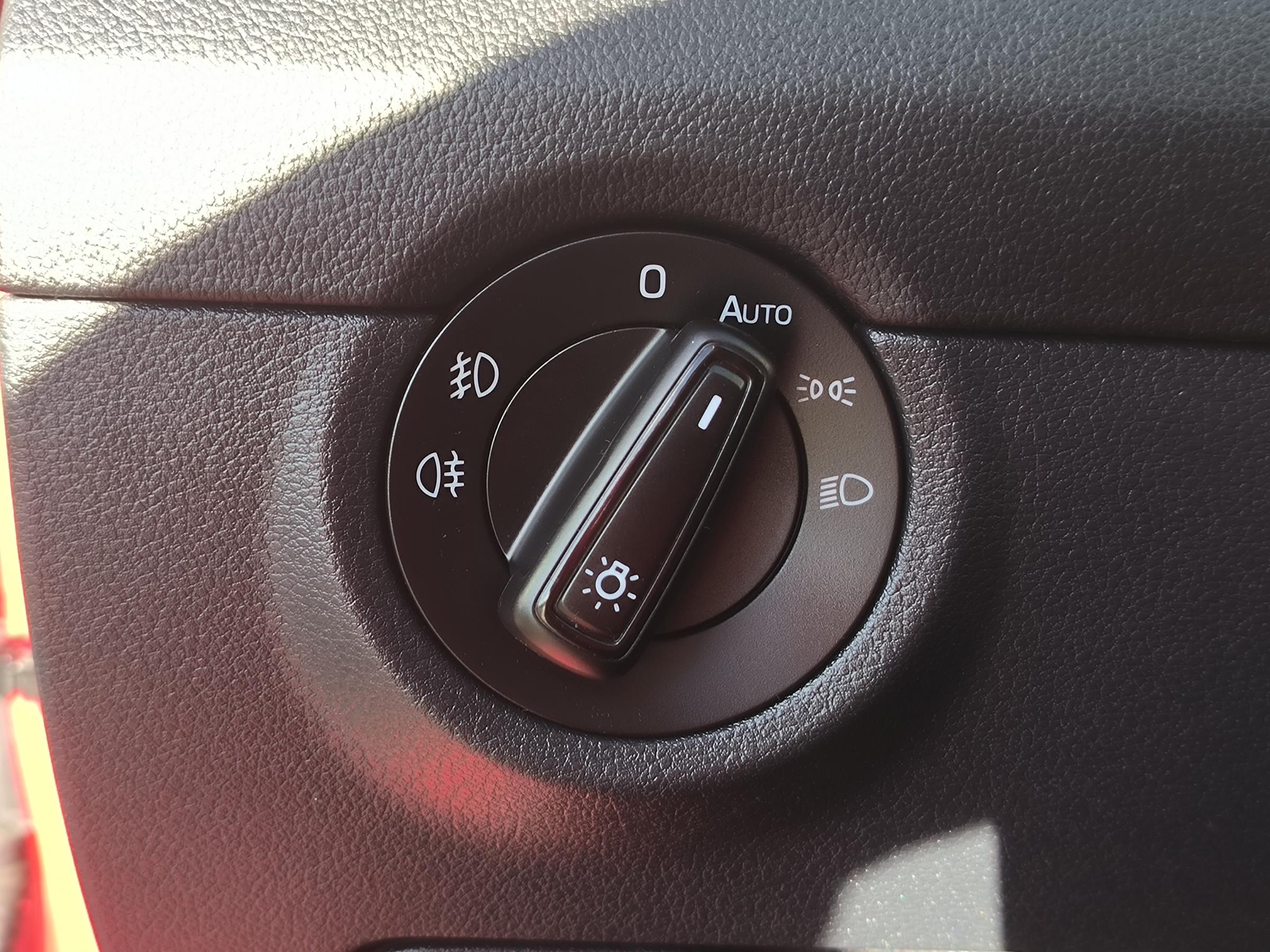 Škoda Octavia III, 2017 - pohled č. 17