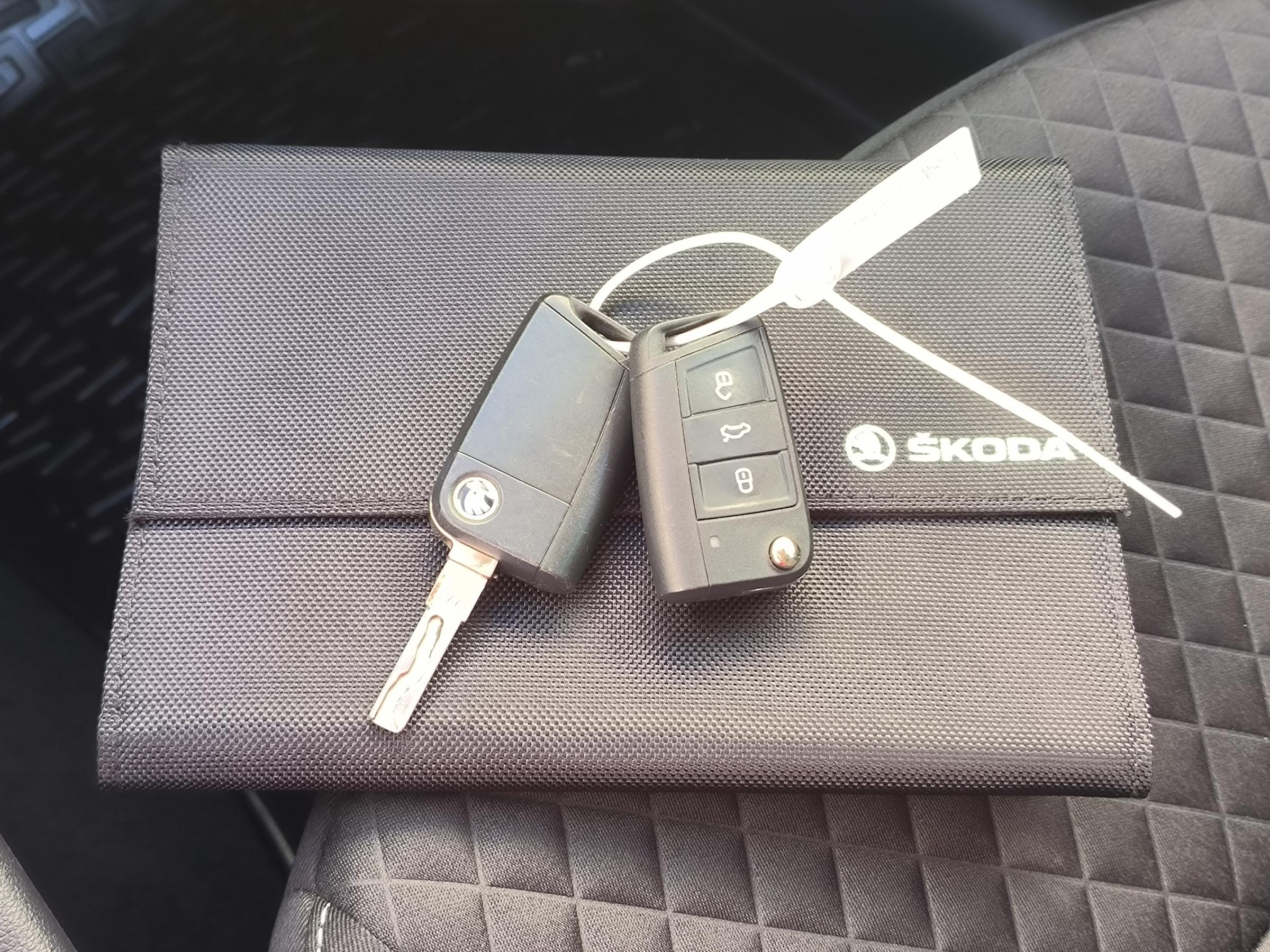 Škoda Octavia III, 2017 - pohled č. 21