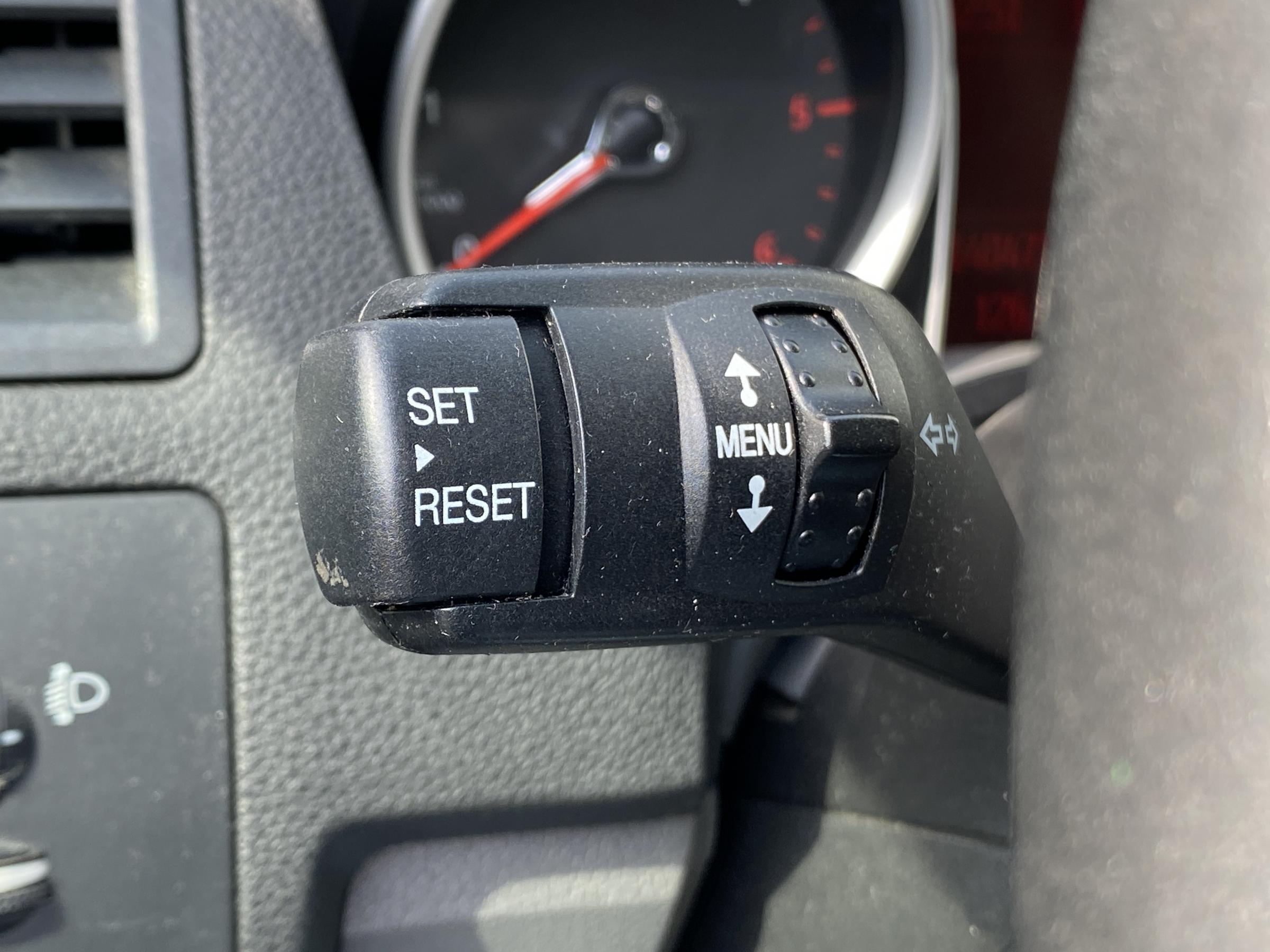 Ford Kuga, 2011 - pohled č. 13