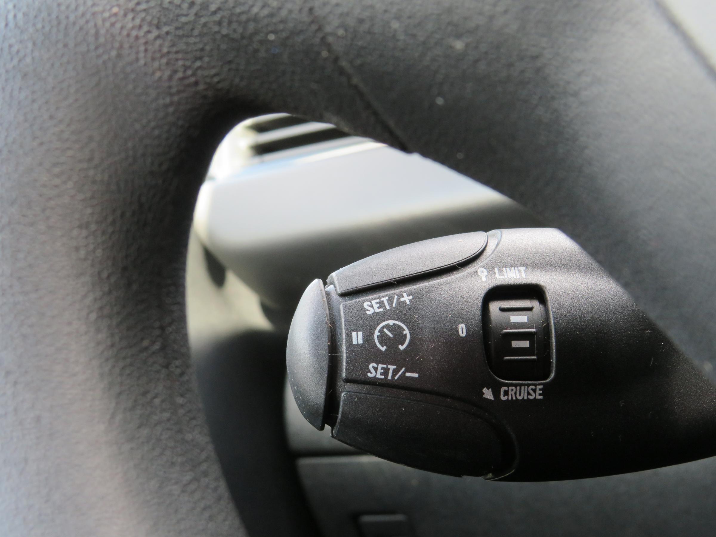 Peugeot 208, 2017 - pohled č. 14