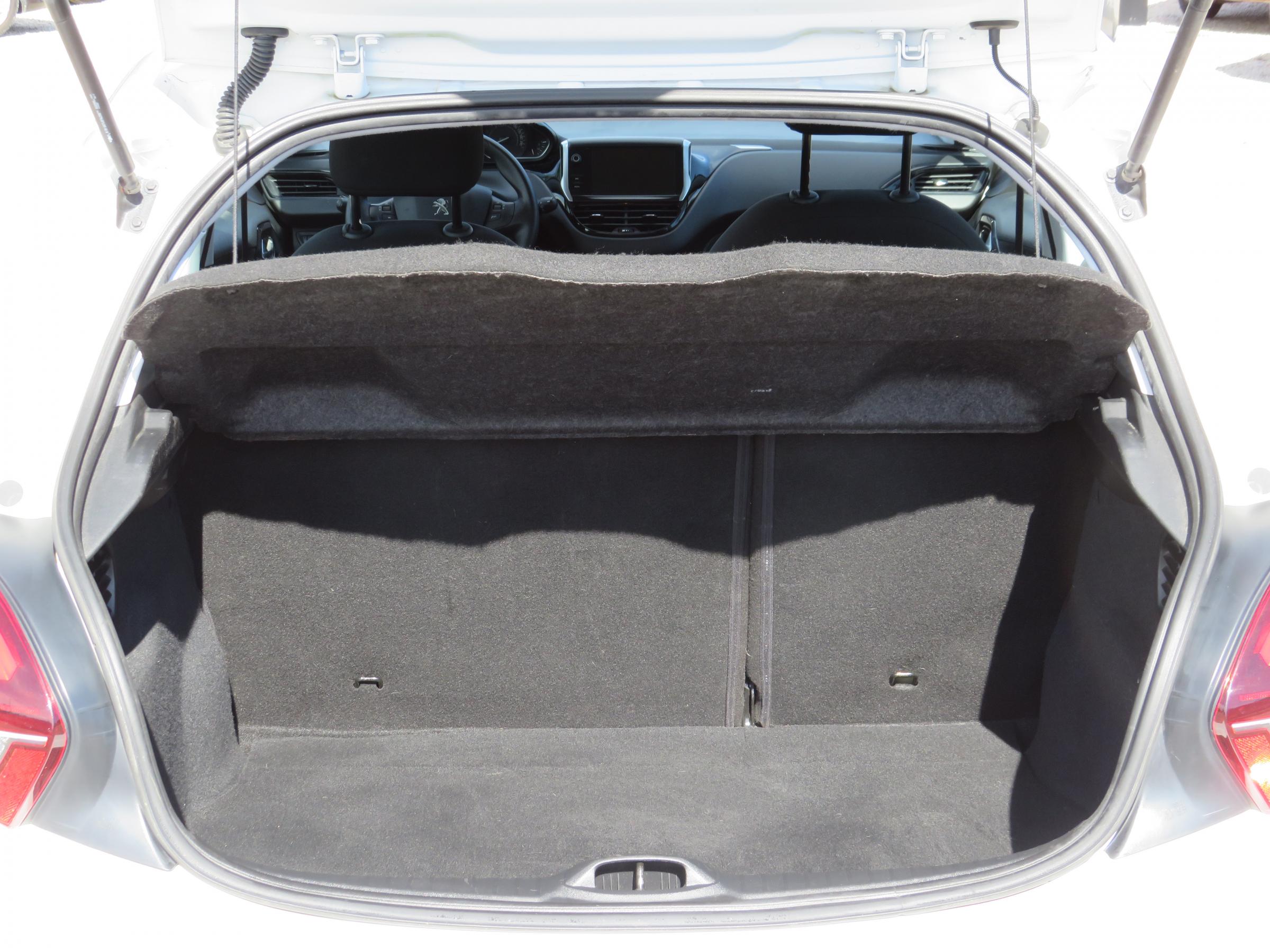 Peugeot 208, 2017 - pohled č. 7