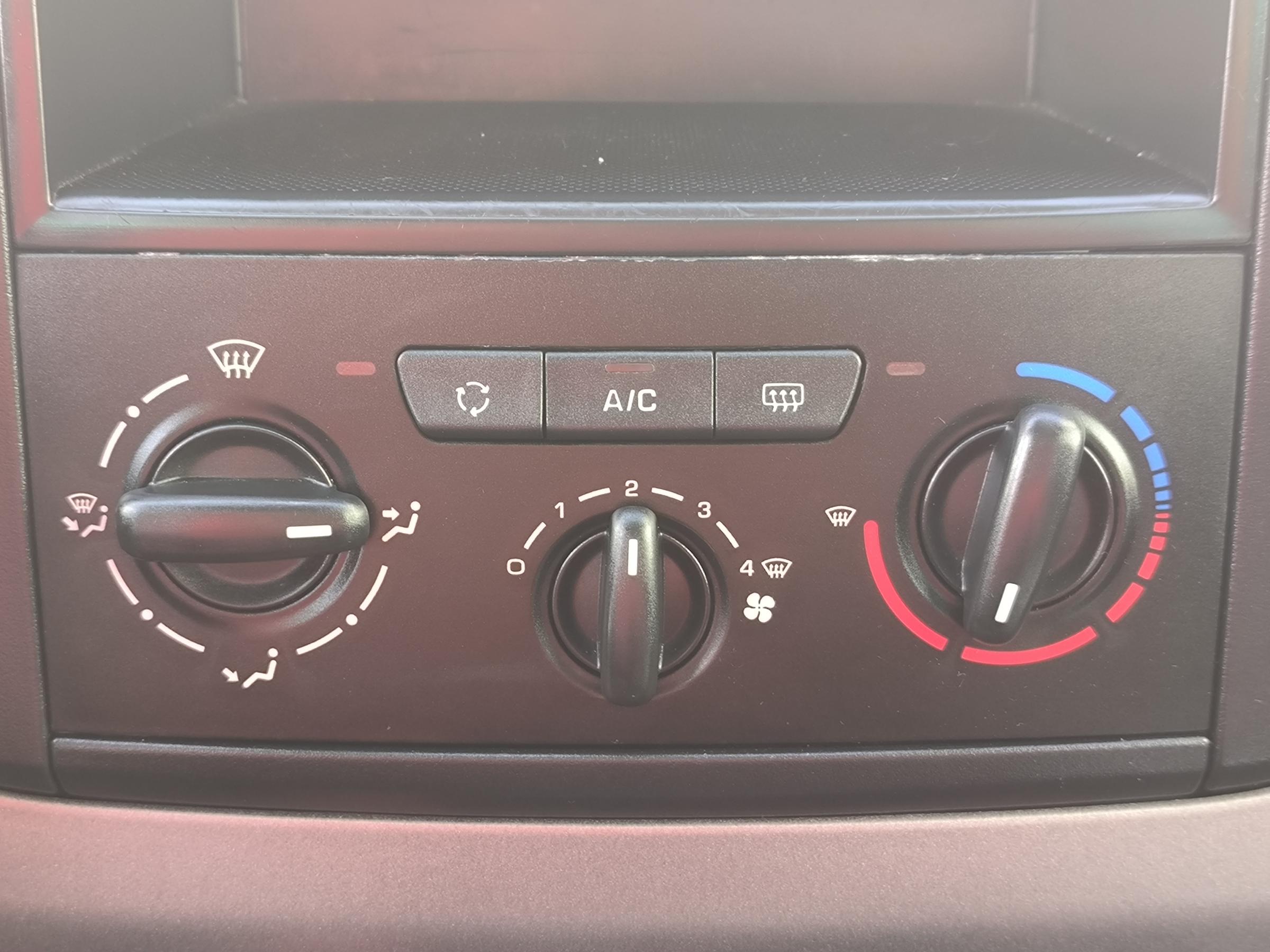 Peugeot Partner, 2016 - pohled č. 13