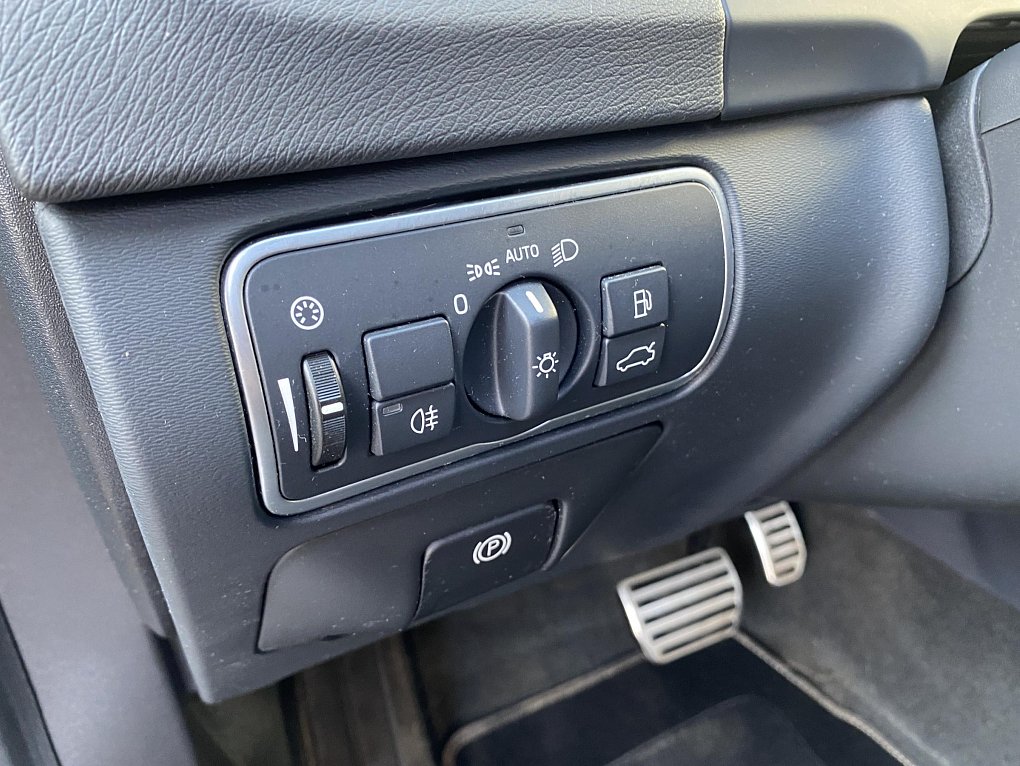 Volvo V60 2.4 D Momentum 4WD