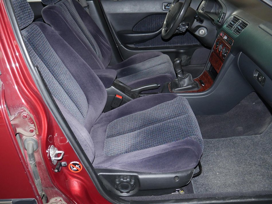 Honda Accord 2.0 i 
