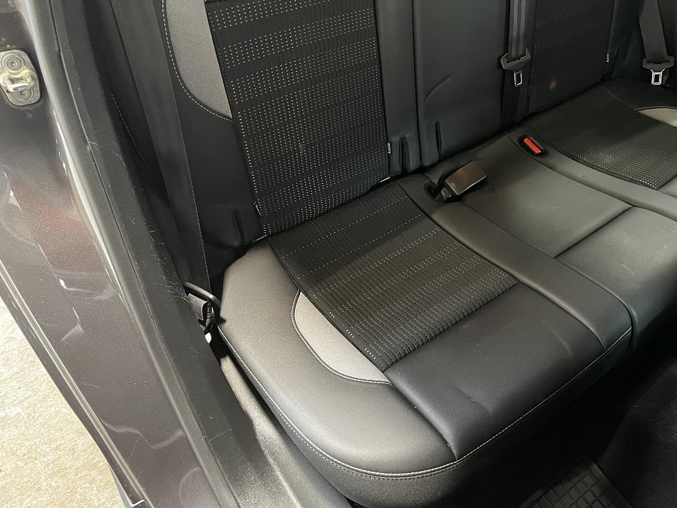 Peugeot 2008 1.6 HDi 