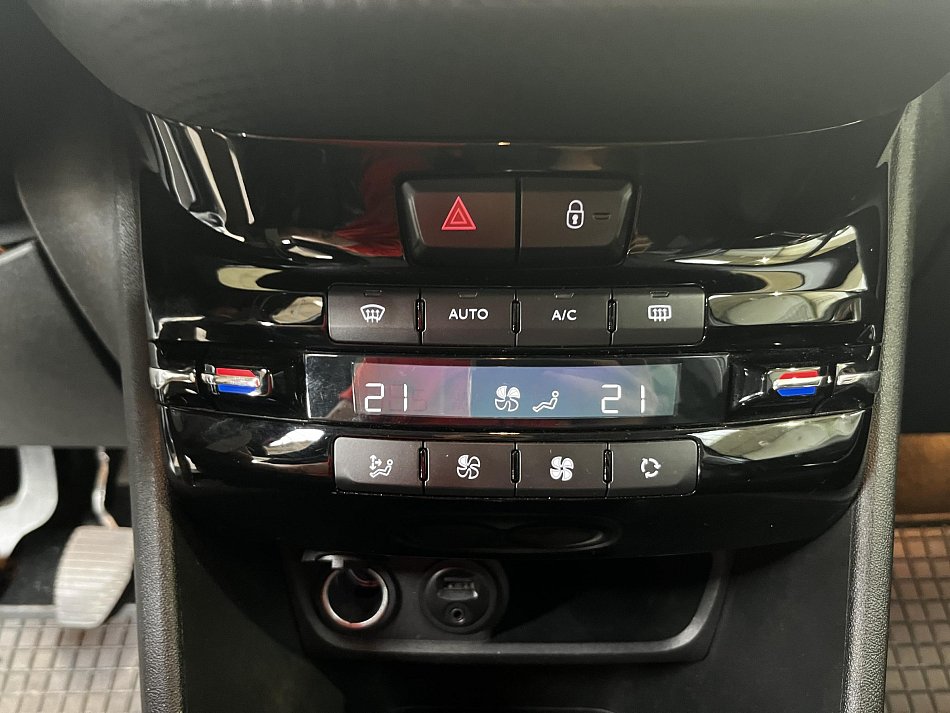 Peugeot 2008 1.6 HDi 