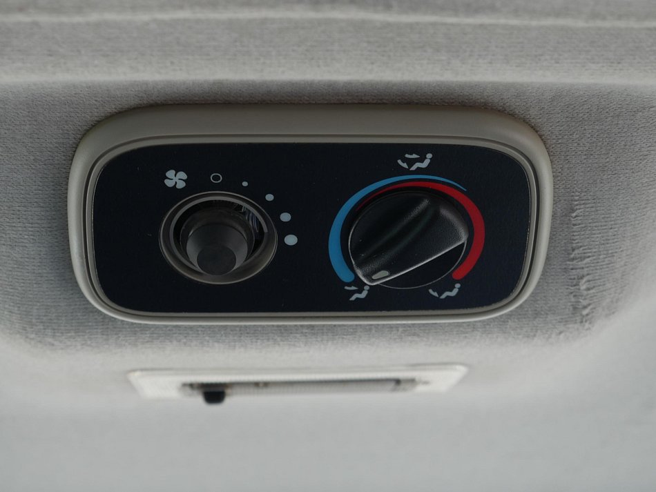 Ford Transit 2.2TDCi  9míst