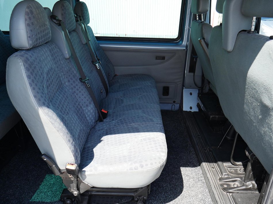 Ford Transit 2.2TDCi  9míst