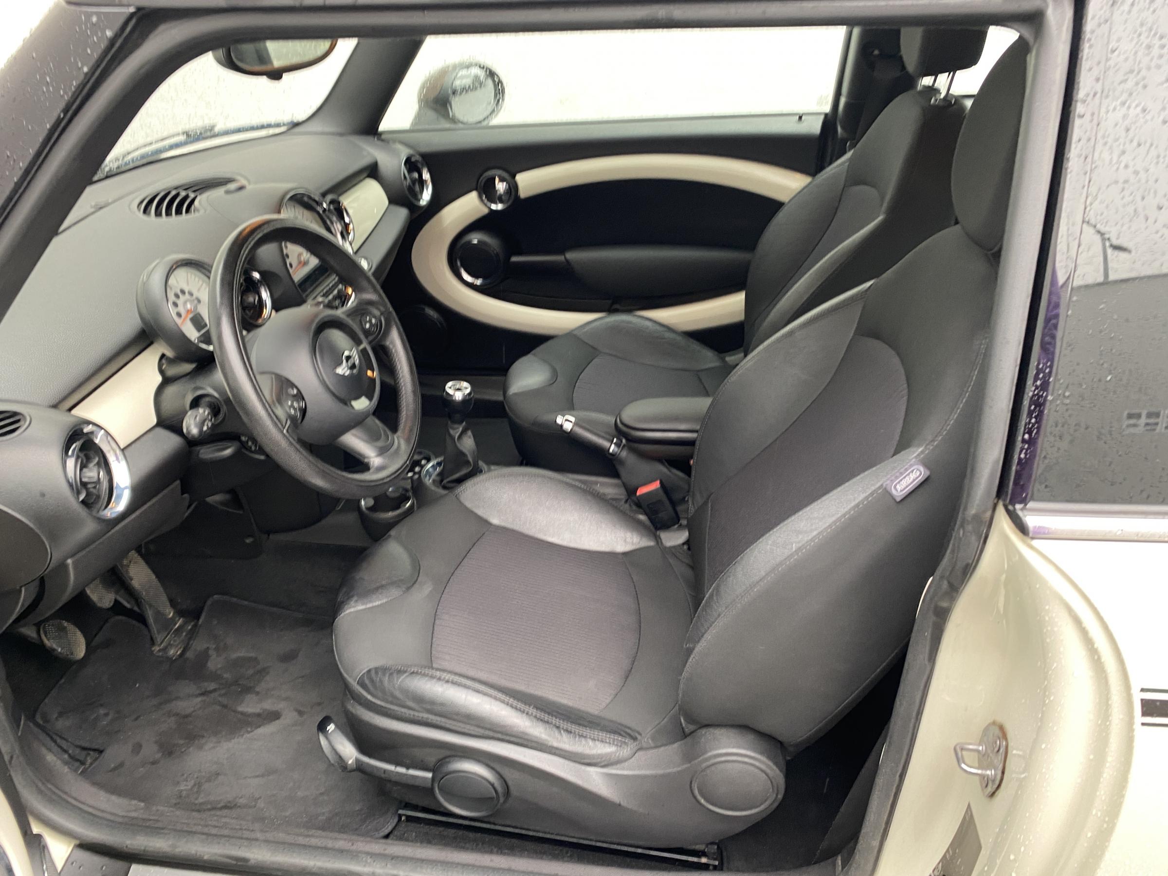 Mini Cooper, 2012 - pohled č. 12