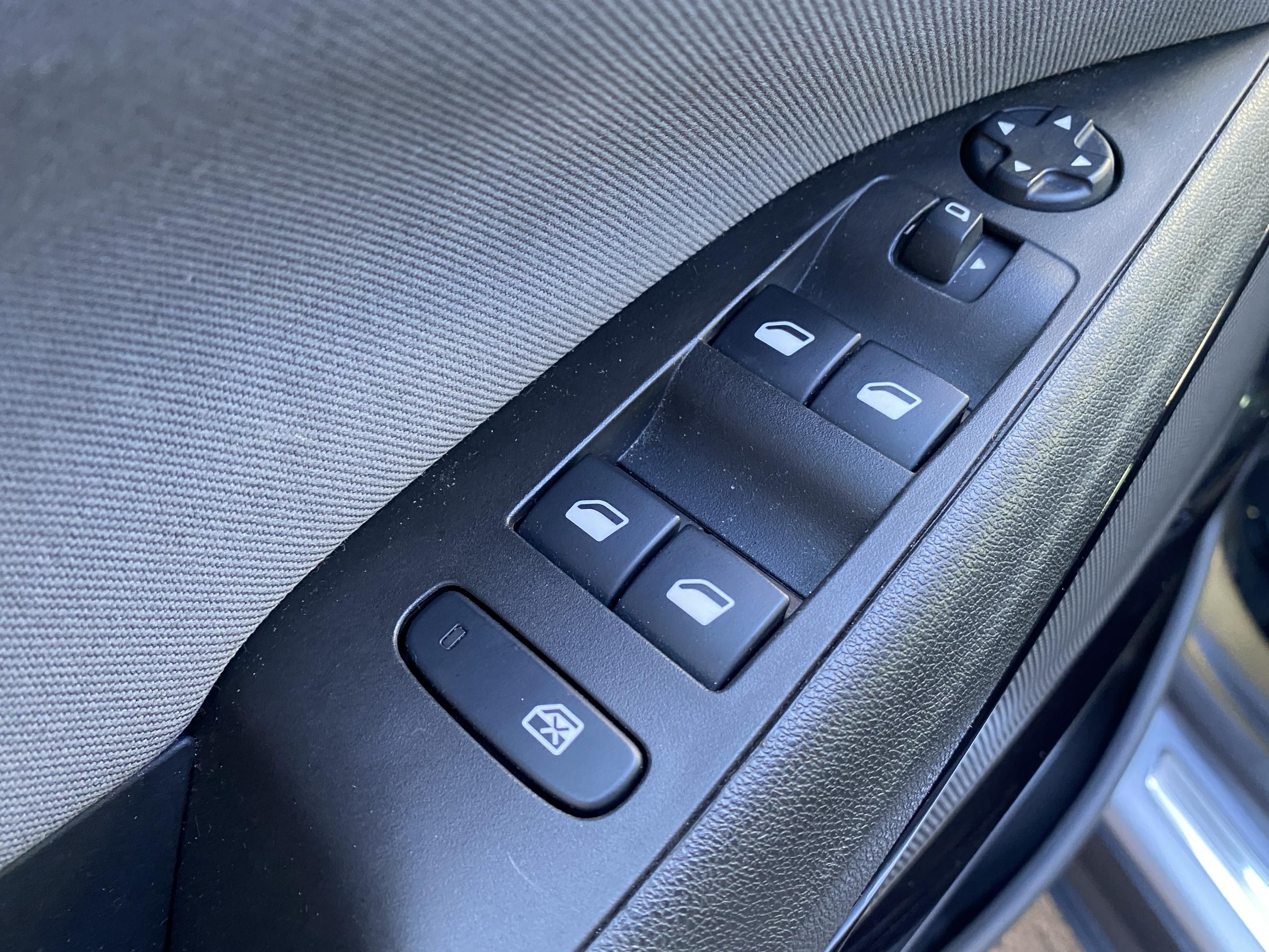 Vauxhall Crossland X, 2019 - pohled č. 13